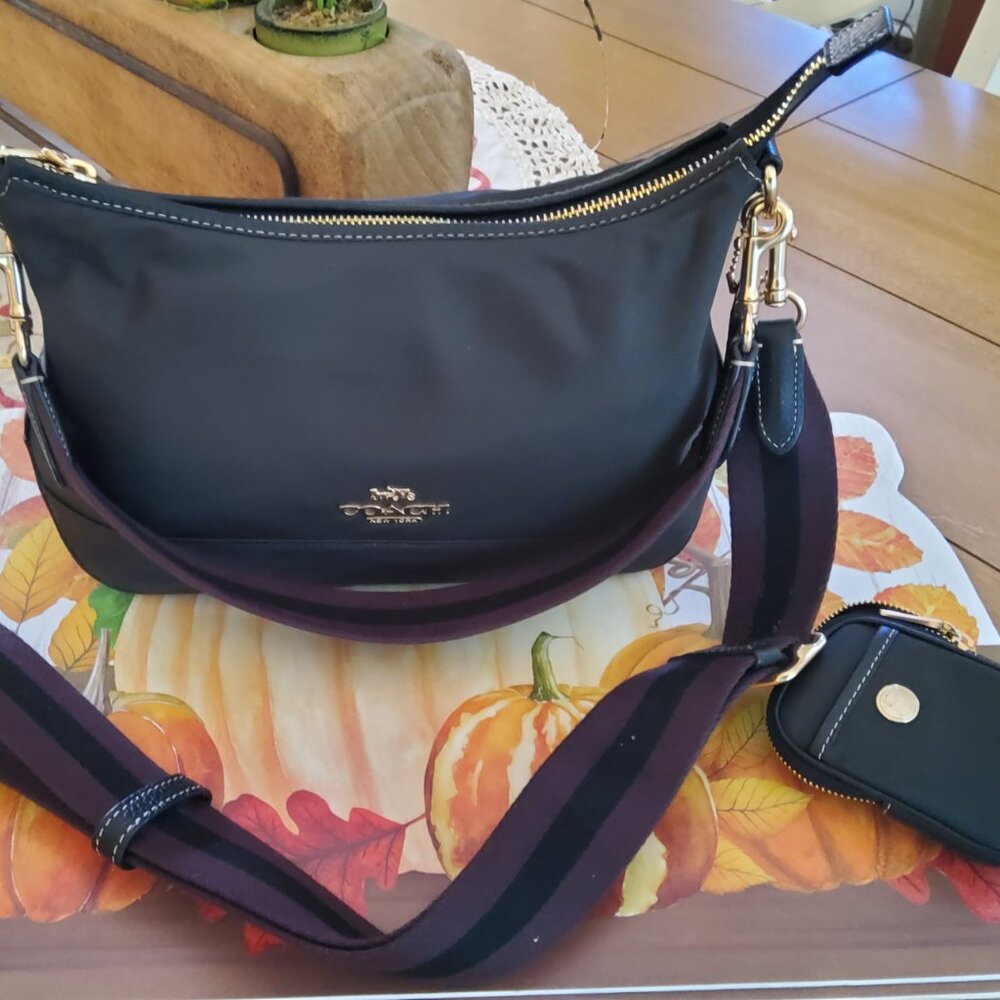 Coach Ellis Shoulder Bag CA205 in Black With Removable Coin Case/Earbuds New